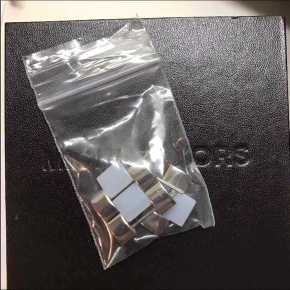 Sold🚫 Michael Kors Watch - Picture 5 of 6